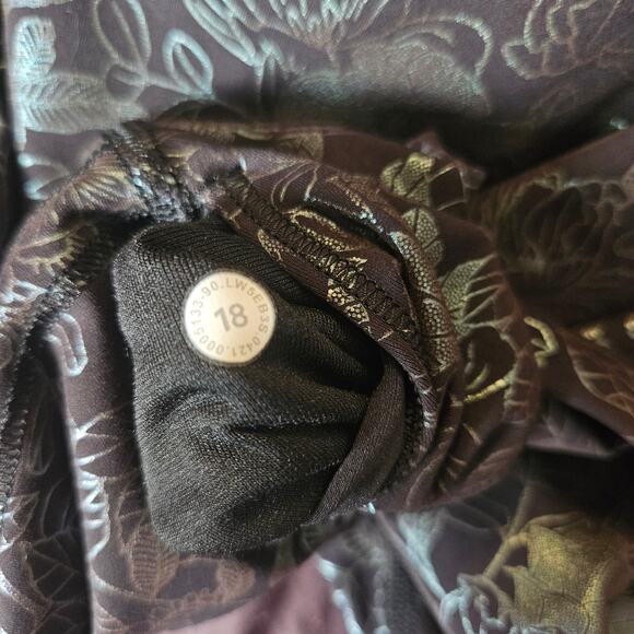 Like New Lululemon Wunder Train HR Tight 25 Flourish Black Iridescent Foil Sz 18 - Picture 11 of 12
